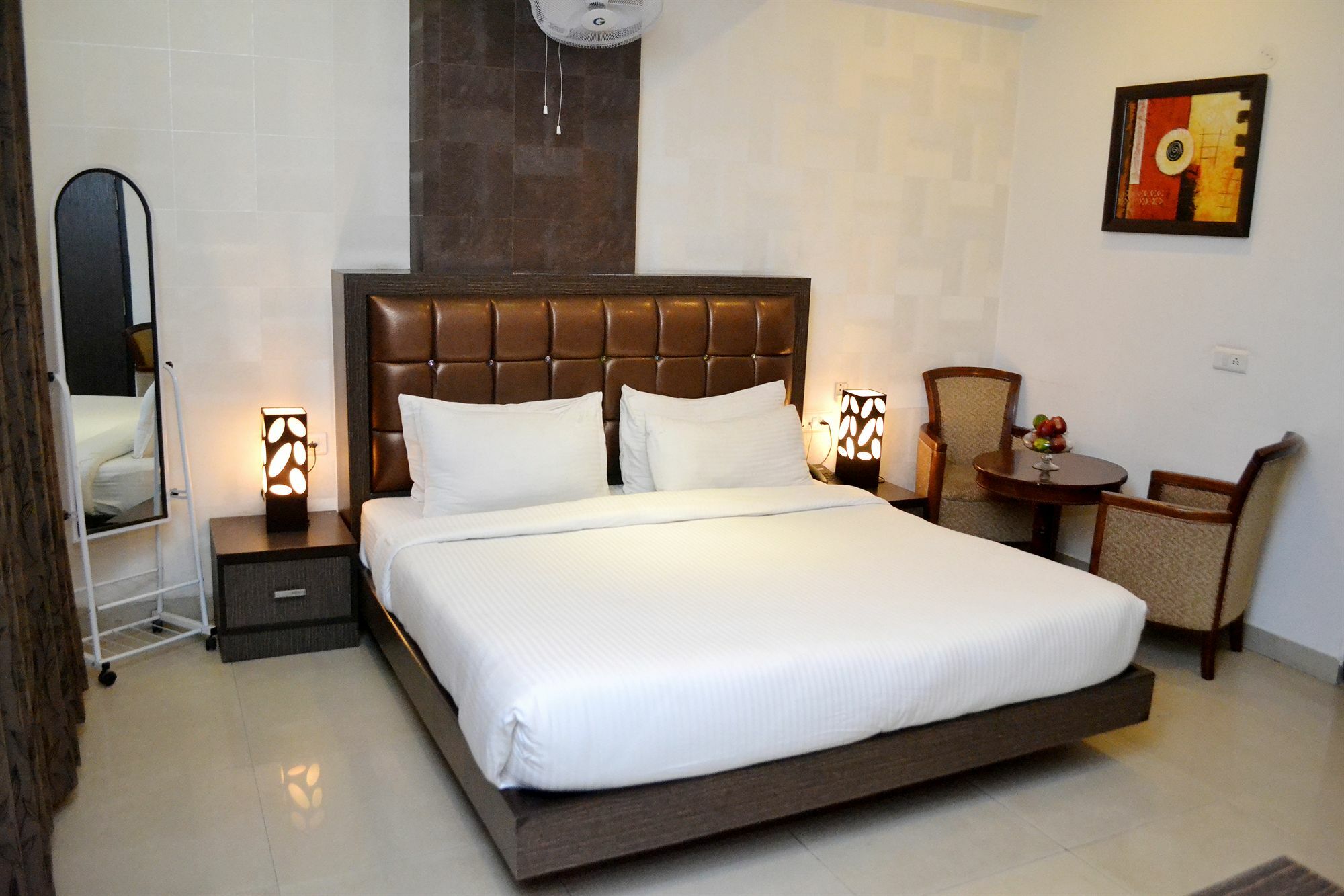 Genx Le Crescent Ghaziabad Hotel Exterior foto