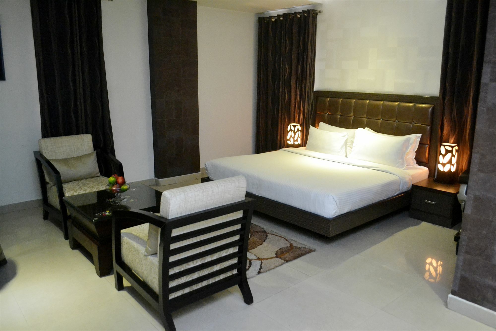 Genx Le Crescent Ghaziabad Hotel Exterior foto